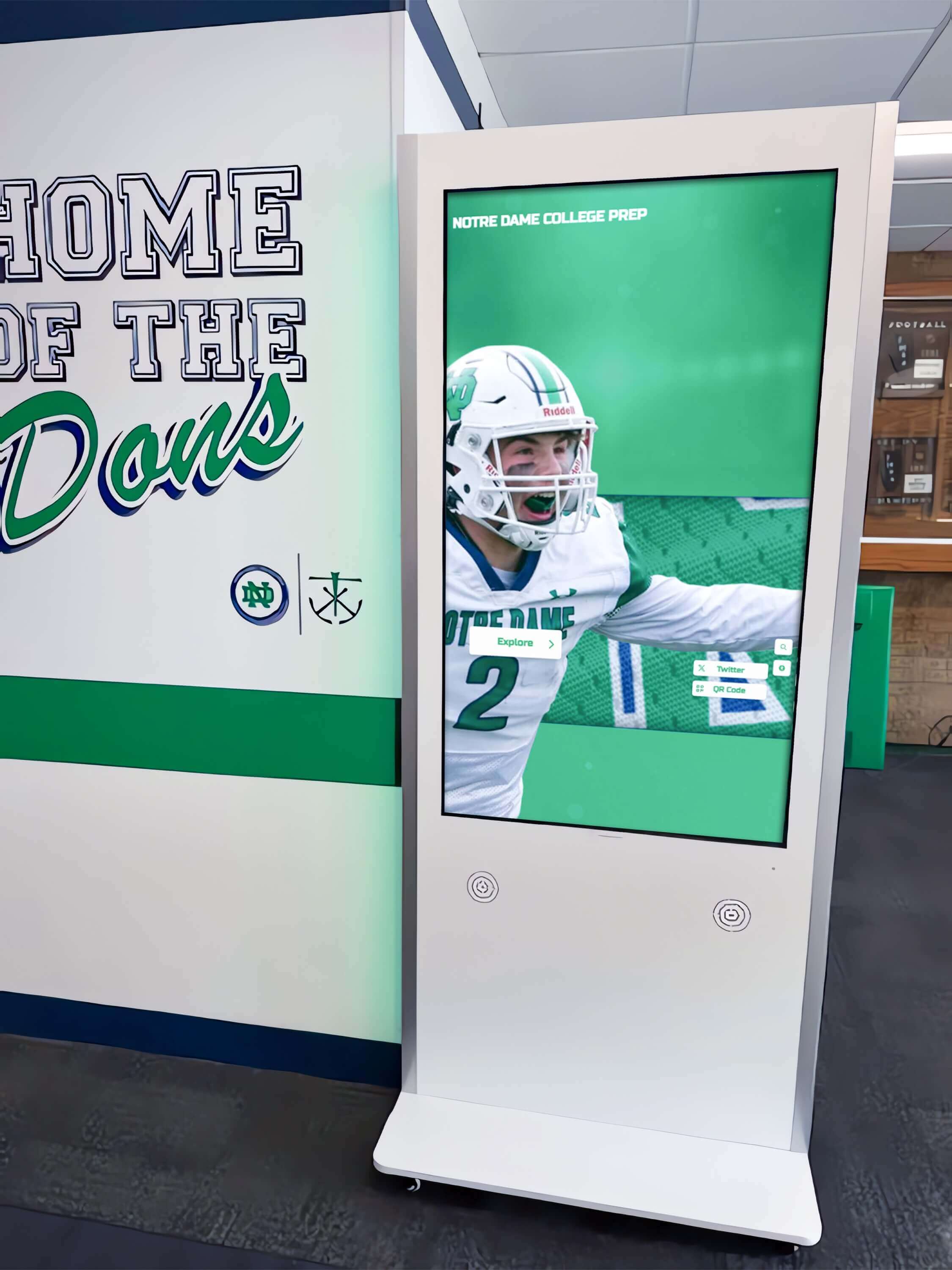 Interactive hall of fame display